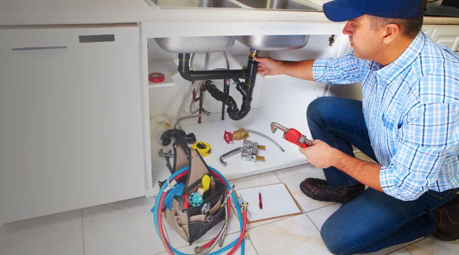 Professional Tankless Water Heater Installation in Montreal, MO